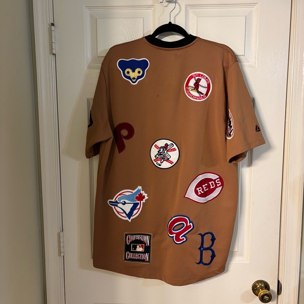 Majestic Cooperstown Men’s Tan Baseball Jersey with Team Logos Retro, Size XL - Picture 6 of 8